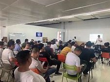 成都携华出行起步价，携华出行24小时人工客服