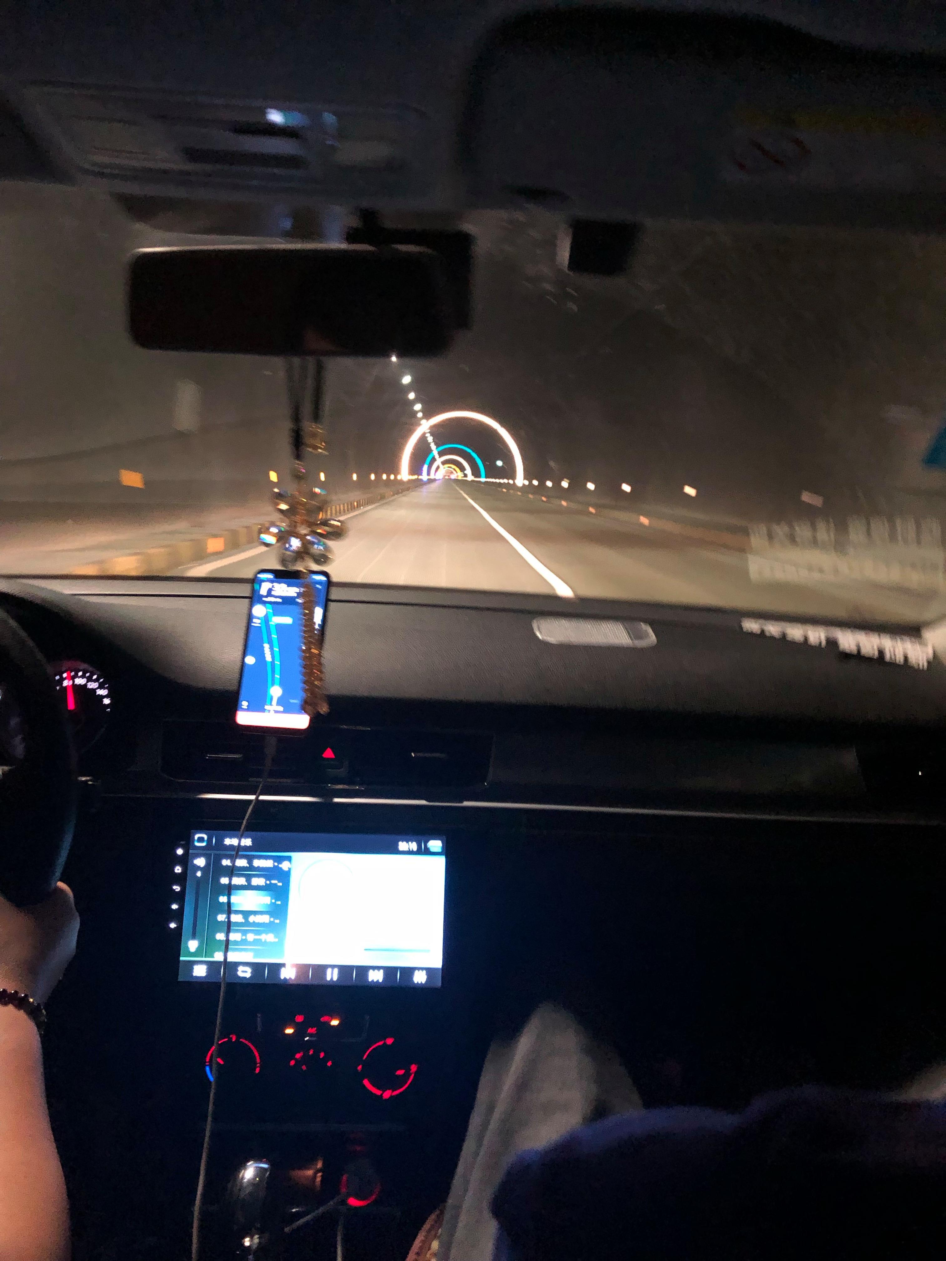 宜昌机场打滴滴快车，宜昌机场到宜昌火车站打车多少钱