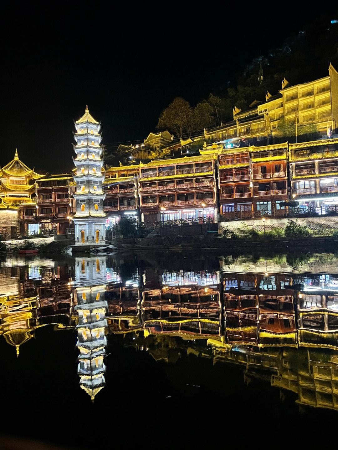 黄花机场到凤凰古城滴滴车，黄花机场到凤凰古城最快路线